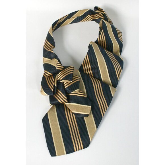 Striped Ascot - - Picture 5 of 7